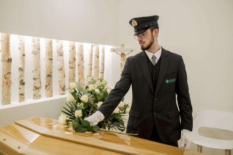 Quanto costa un funerale? Quanto costa un funerale?