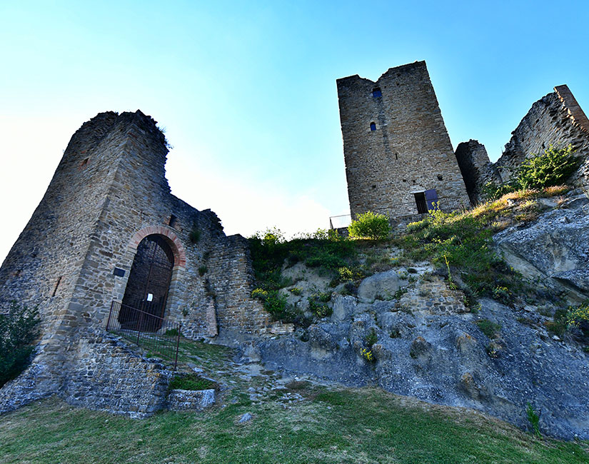 CARPINETI-Castello-di-Carpineti
