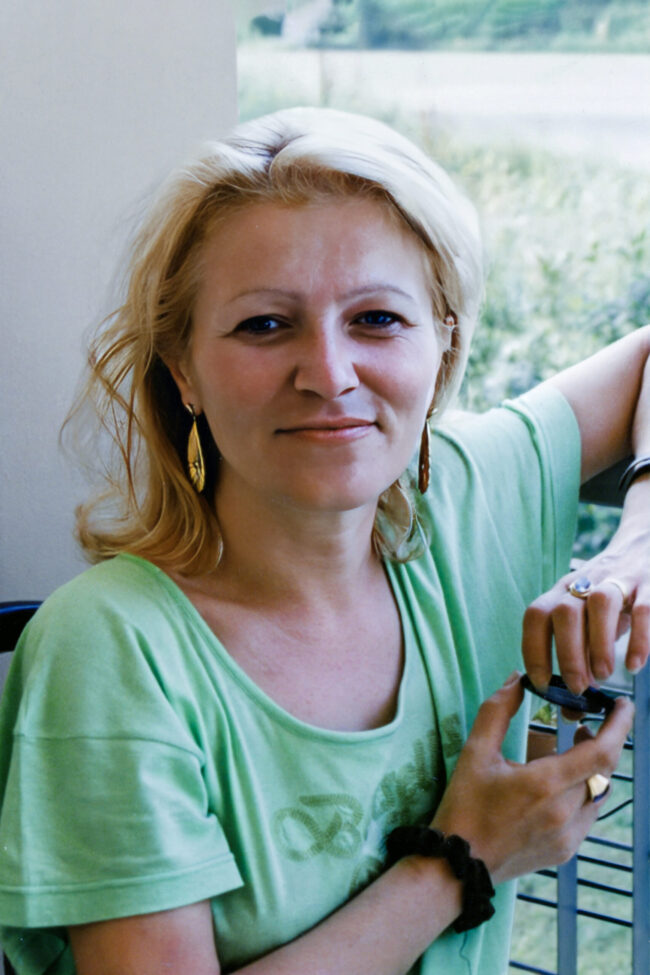 ef71edbb-d0f4-4a34-8cdb-fd0d6d60bd32_Ricco-Elena-sk-804-26034